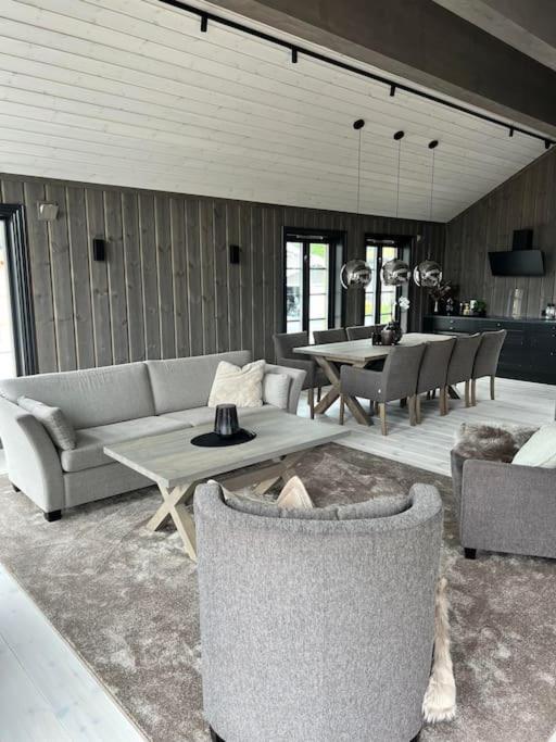 Ny Eksklusiv Hytte I Vradal Med Perfekt Beliggenhet- Alpin Og Ski Extérieur photo